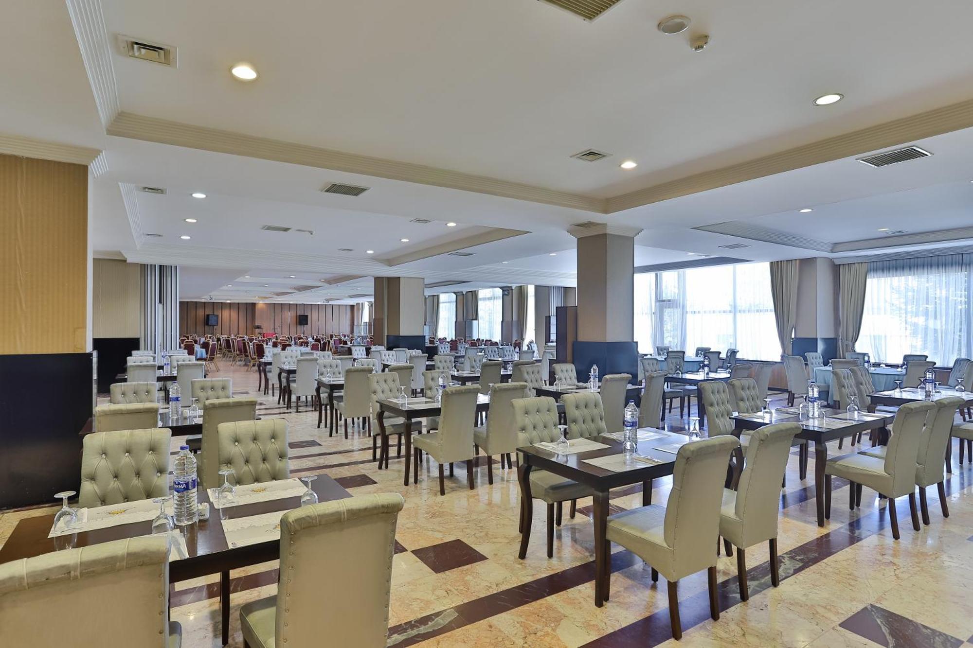 Anadolu Hotels Esenboga Thermal Buitenkant foto